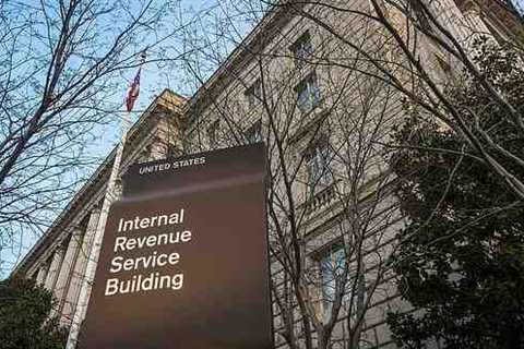 Lawmakers decry IRS plans to force Americans to submit to face-scanning technology - NewsBreak