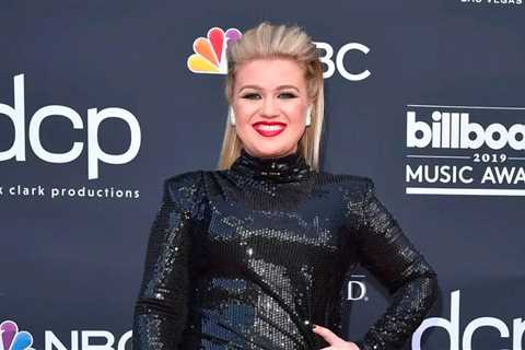 Kelly Clarkson Presents Evidence In Court Battle With Ex-Father-In-Law Over 'The Voice' Commissions