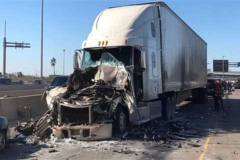 How A Car Accident Attorney In Denver Applies Personal Injury Strategies Similar To A Truck..